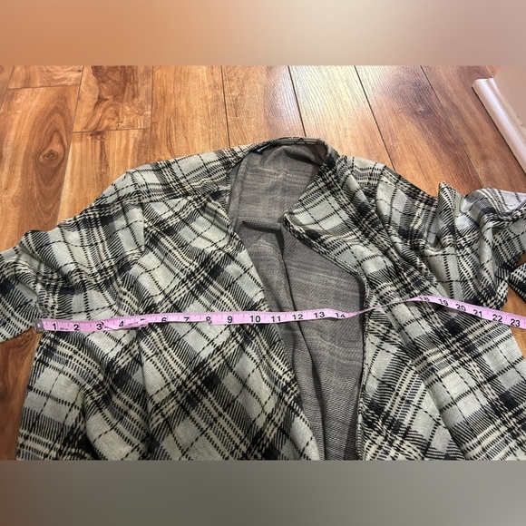 Torrid Plus Size Black and Ivory Drape Cardigan Jacket - Picture 8 of 13